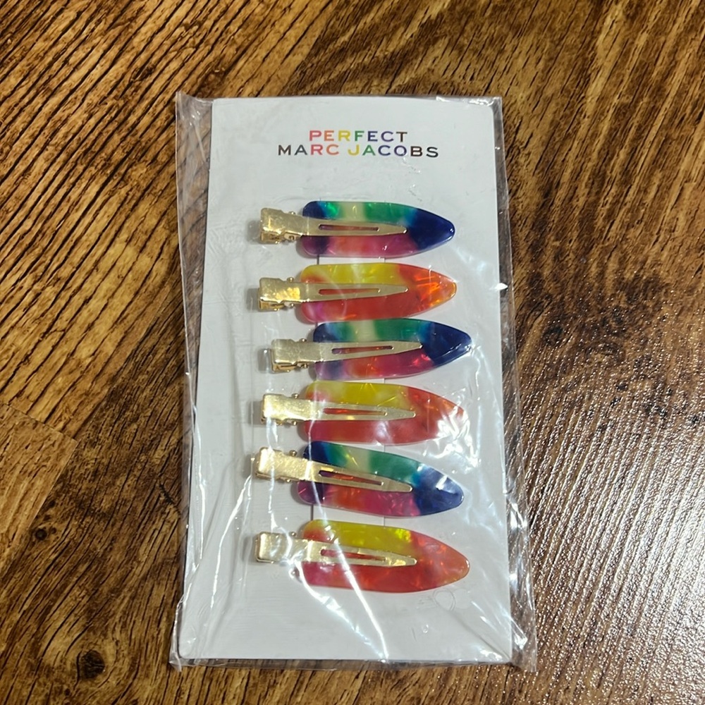 Perfect Marc Jacobs Pride Hair Pins(New)